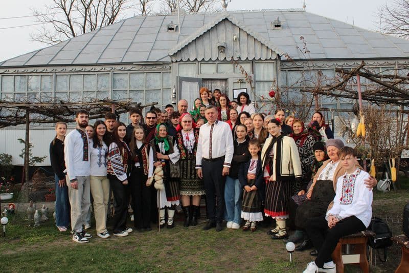Șezătoare cu suflet și tradiție la Dumbrăvița: O comunitate unită în jurul valorilor creștine! - FOTO