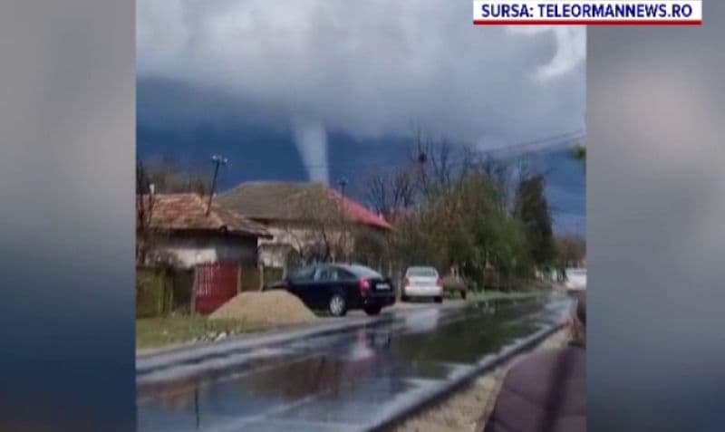 Ciclonul Deborah a făcut prăpăd în mai multe județe. A plouat în 48 de ore cât în două luni de primăvară