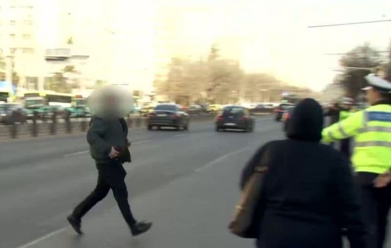 Aproximativ 300 de pietoni sancționați pentru traversare neregulamentară