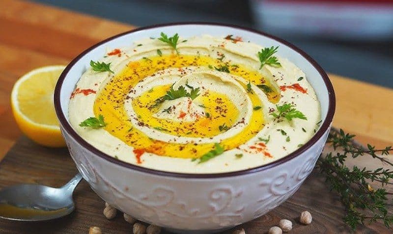 Hummus de fasole albă