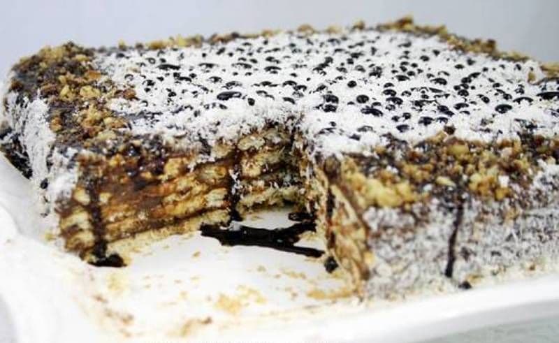 Tort de biscuiți cu ciocolată