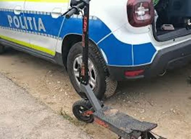 Alcoolemie uriașă depistată la un tânăr care se deplasa pe trotinetă