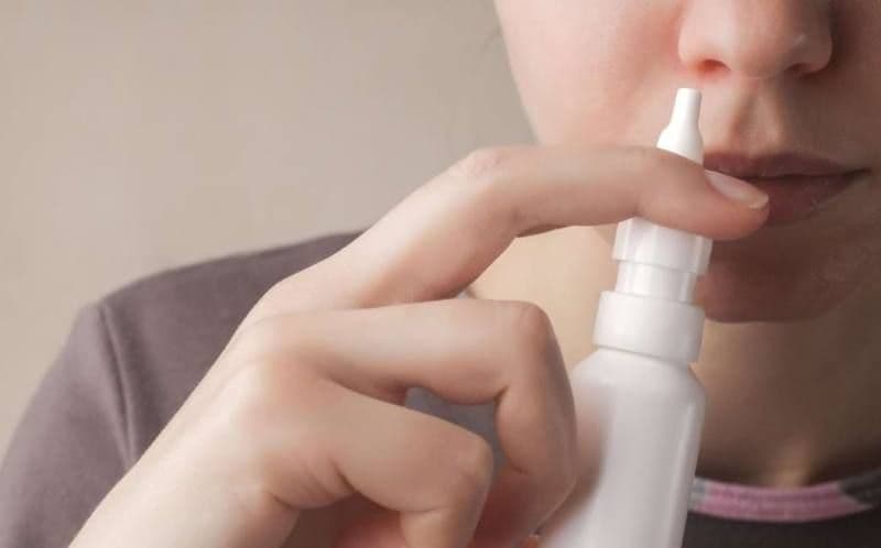 Spray-urile nazale care desfundă nasul pot crește tensiunea arterială