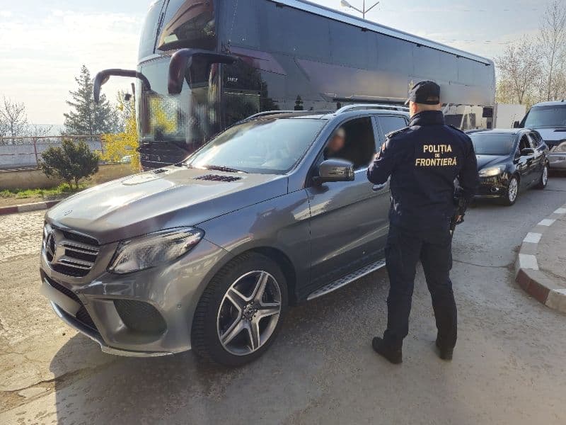 Căutat pentru trafic de migranți depistat de către polițiștii de frontieră la Stânca