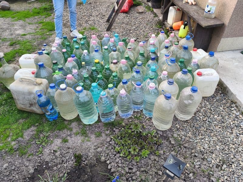 Aproximativ 600 de litri de alcool confiscați de polițiști