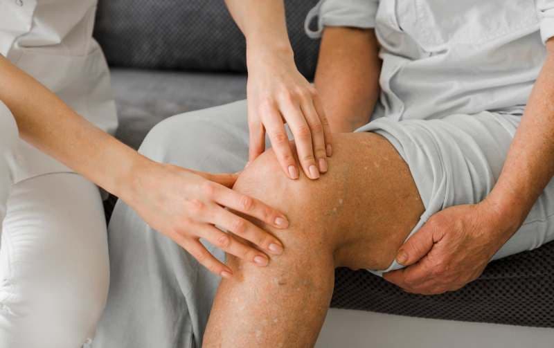 Remedii naturale pentru durerile de genunchi: Recâștigă mobilitatea fără medicamente