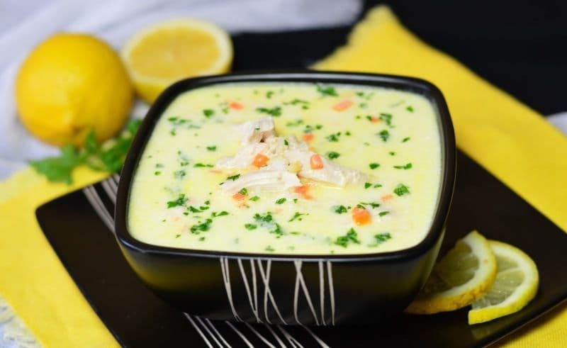 Ciorbă de pui a la grec