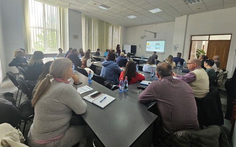 Întâlnire cu angajatorii din județul Botoșani, care desfășoară activități în domeniul construcții clădiri