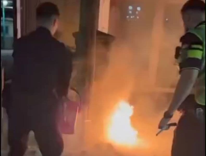 Incendiu provocat de o țigară aruncată într-un coș de gunoi, la Darabani