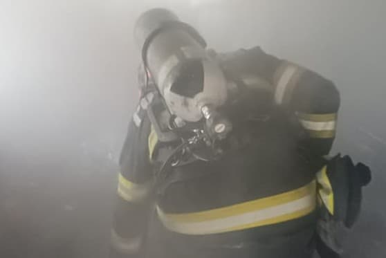 Bucătărie de vară cuprinsă de flăcări la Avrămeni