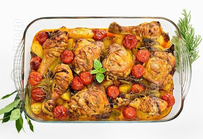 Cartofi gratinați cu pulpe de pui