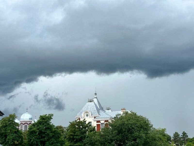 Atenție! COD GALBEN de instabilitate atmosferică emis pentru județul Botoșani
