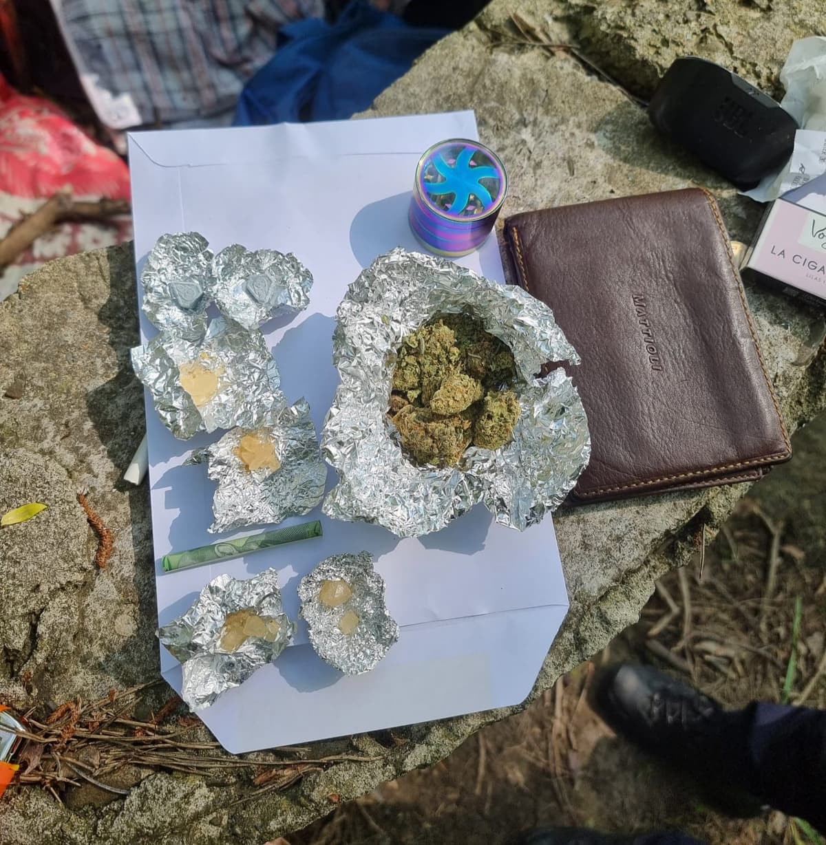 Dosare penale după o acțiune a jandarmilor. Șase persoane depistate cu droguri pentru consum propriu