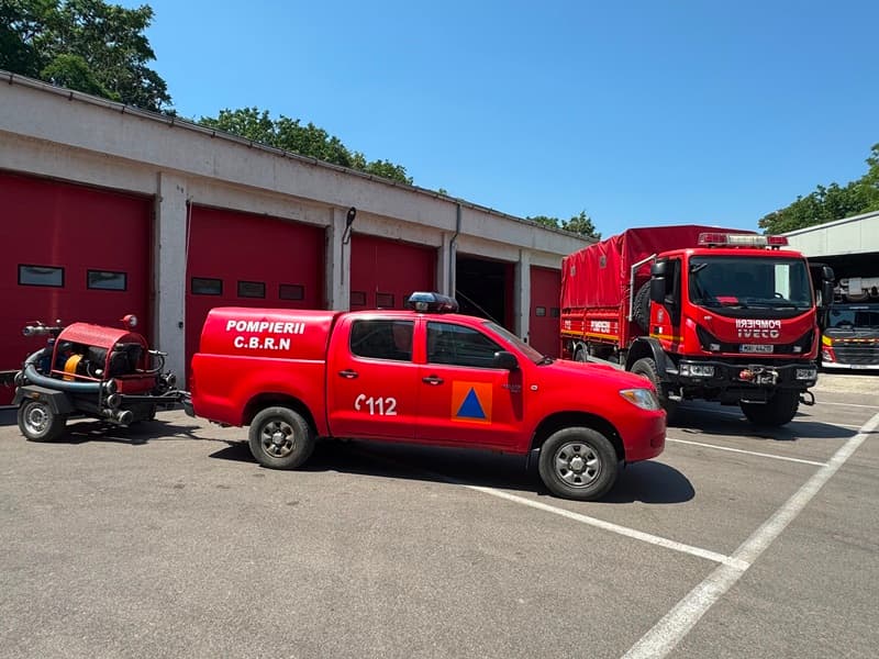 Pompierii botoșăneni, în sprijinul colegilor de la ISU București-Ilfov