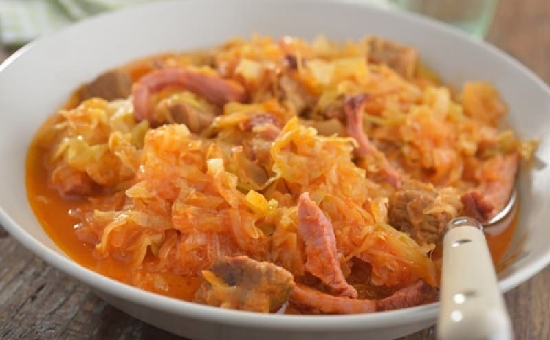 Varză cu carne de porc la cuptor