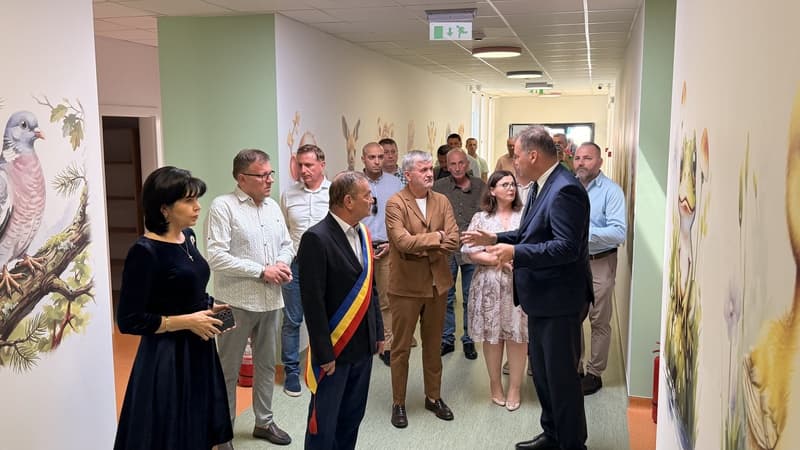 Creșa de la Dorohoi inaugurată de ministrul Cseke Attila, în prezența autorităților locale, județene și naționale