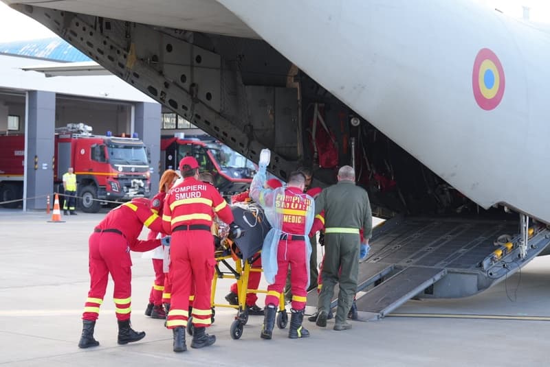 Cei doi militari răniți în urma exploziei de la Botoșani transferați către un spital specializat din Belgia