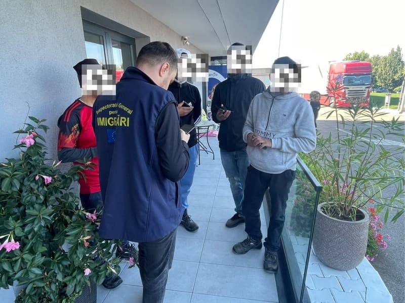 Controale ale polițiștilor de imigrări, combatere a criminalității organizate și ITM la firme din Botoșani: străini, verificați de echipele de control