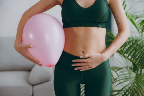 Remedii naturiste care reduc balonarea și disconfortul abdominal