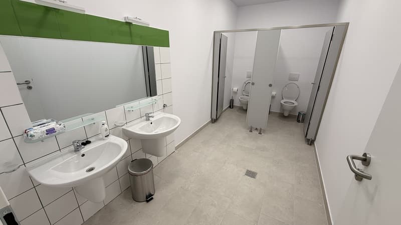 Image 12