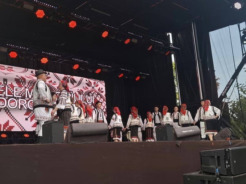 Image 12
