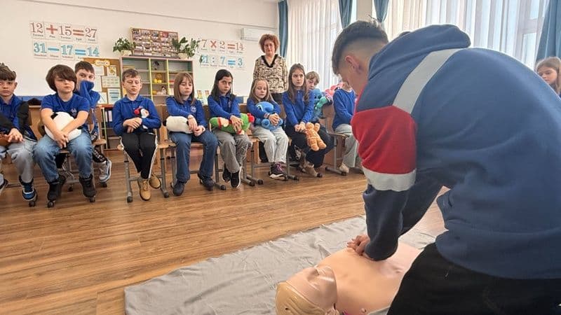 SOS Echipa de salavare la M Kogălniceanu_002