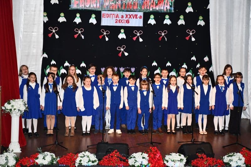 Flori pentru mama 2026_modern_012