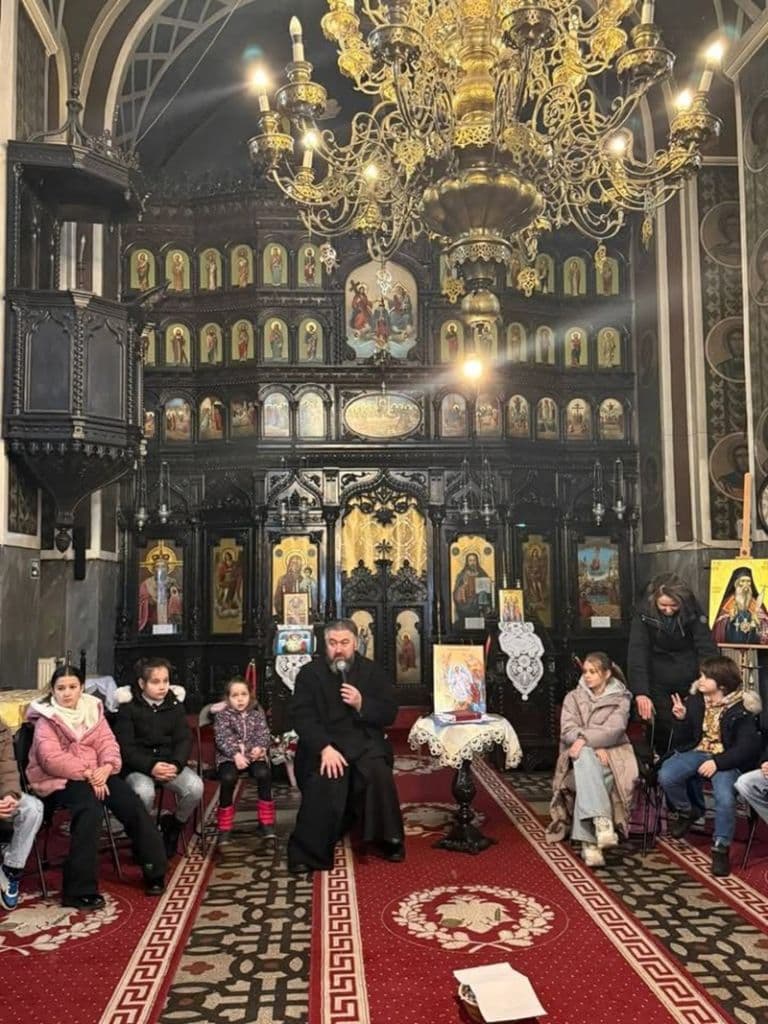 Scoala si Biserica_004