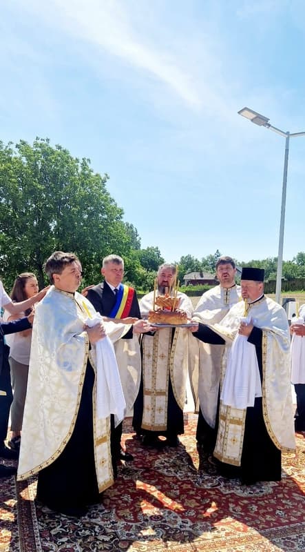 Image 12