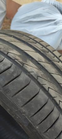 Vand 4 cauciucuri Varā 235 / 35 R19