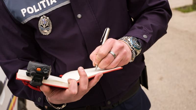 Dosar penal pentru conducerea unui vehicul neînmatriculat și fără a deține permis de conducere