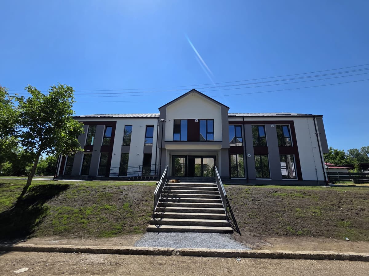 Recepția finală a obiectivului de investiții „Construirea unui Centru de zi pentru persoanele adulte cu dizabilități în Municipiul Dorohoi, județul Botoșani” - FOTO