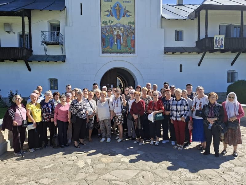 „Seniorii din Dorohoi pe Drumul armoniei” – excursie culturală și de recreere