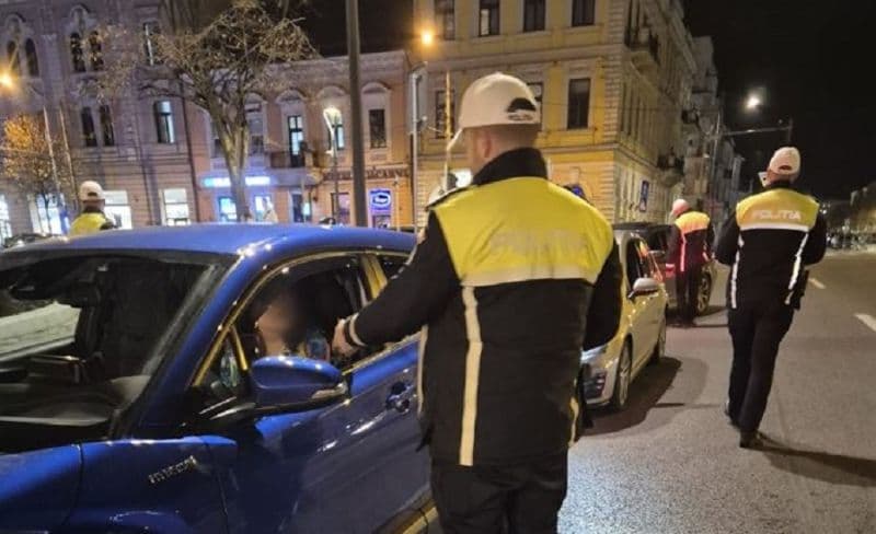 Razie de amploare a polițiștilor botoșăneni, peste 800 de persoane legitimate