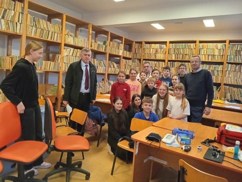 Împreună pentru Viitor: Educație, Sănătate și Autocunoaștere în Comunitatea din Ibănești - ATELIERE DE LUCRU - PROIECT SCI 2000