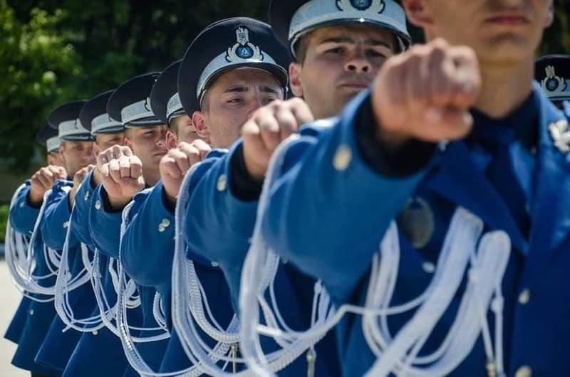 Vrei să urmezi o carieră de ofițer în Jandarmeria Română? IJJ Botoșani desfășoară activități de recrutare