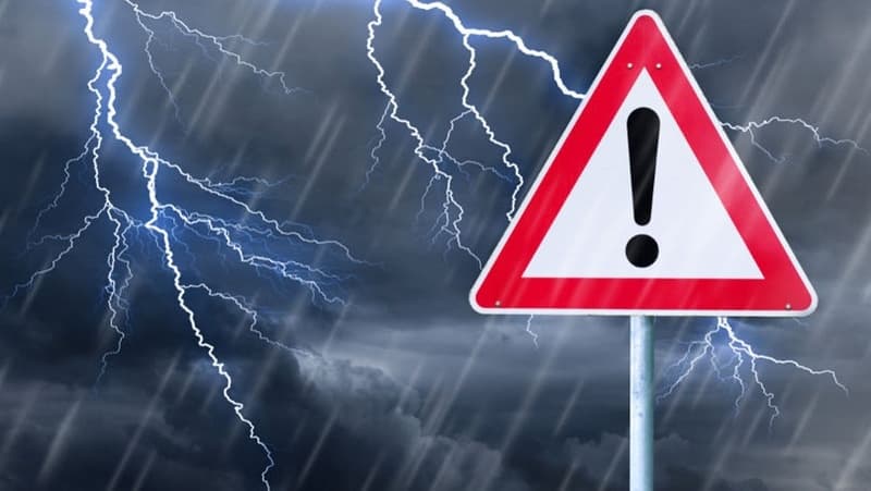 Atenție! Cod portocaliu și galben de instabilitate atmosferică pentru județul Botoșani