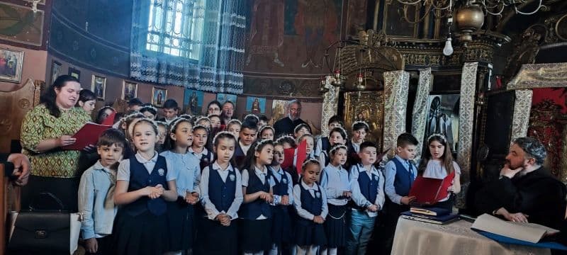 Ședința lunară a preoților din Protopopiatul Dorohoi, găzduită de Parohia „Sfinții Voievozi” Hilișeu-Horia - FOTO
