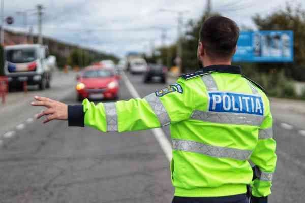 Depistat la volan, deși avea permisul de conducere suspendat