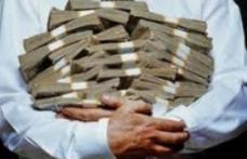 Liberalii n-au votat pensiile speciale, dar nu refuză banii. „Mi-i acordă o lege şi nu găsesc de ce ar fi normal să renunţ la ei”