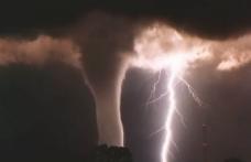 Tornadele fac ravagii in Statele Unite