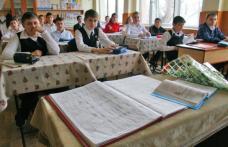 Probleme la început de an şcolar. Profesorii nu ştiu ce să facă cu elevii care nu merg la ora de religie