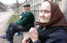 PDL trimite scrisori pensionarilor: Prin grija Guvernului Boc vi s-a mărit pensia