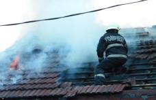Două familii la un pas să-şi piardă întreaga agoniseală într-un incendiu 