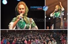 Hore, strigături și dans la Zilele Municipiului Dorohoi 2015 cu Sofia Vicoveanca – VIDEO/FOTO