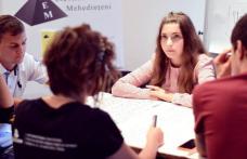 Elevă a Colegiului Naţional „Grigore Ghica” Dorohoi, prezentă la Conferința „Forumul Strategic – Comunitate pentru TINE-ri, Tineri pentru Comunitate”