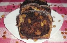 Chec de post cu cacao și stafide