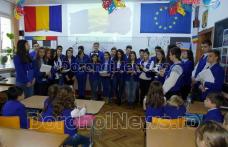 1 Decembrie sărbătorit la Școala Gimnazială „Mihail Kogălniceanu” Dorohoi – VIDEO/FOTO