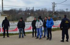 Cinci imigranţi din Afganistan si Bangladesh şi două călăuze, depistaţi la frontiera cu Ucraina