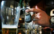 Beat criţă s-a izbit într-un autoturism care circula regulamentar şi a fugit de la locul accidentului